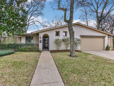 9781 Oak Point Dr, Houston, TX, 77055