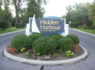 7817 N Moon Lake Dr, Holland, OH 43528