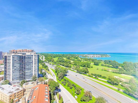 5th image of 3950 N Lake Shore Dr APT 2202