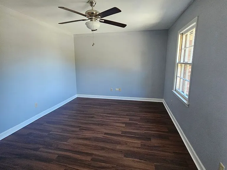 223 Rutledge Pl — Photo 10