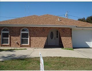 1st image of 3908 Charles Dr