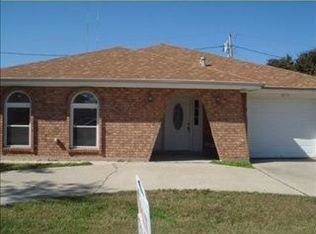 3908 Charles Dr, Chalmette, LA 70043