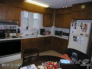 17 kitchen