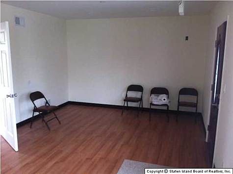 5th image of 457 Alter Ave