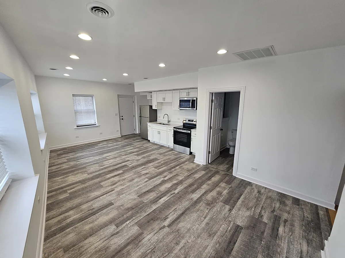Building Photo - 900 S Oak Park Ave #A