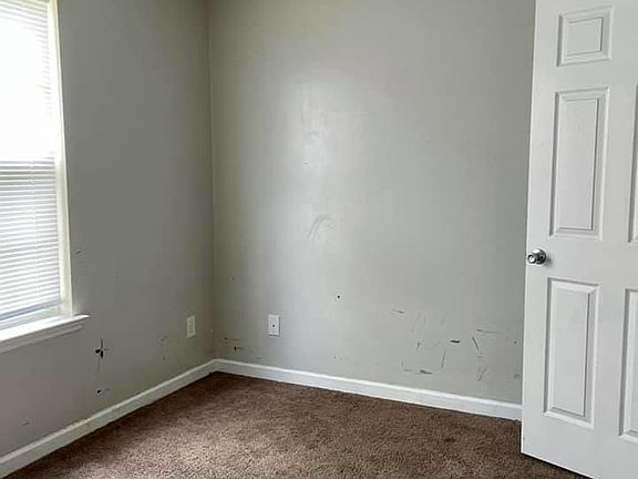 5th image of 1273 Church St SE