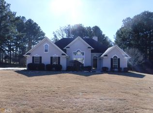 201 Water Oaks Ct, Hampton, GA 30228
