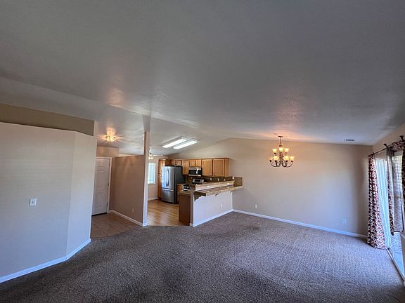 5th image of 1332 Windsor Dr