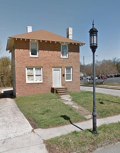 1st image of 900 W Market St APT A