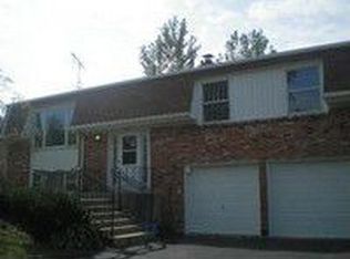 605 Hampshire Ln, Bolingbrook, IL 60440