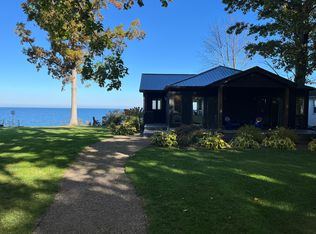 959 Lake Rd, Youngstown, NY 14174