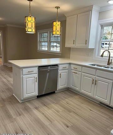 5th image of 5419 Lakehaven Court
