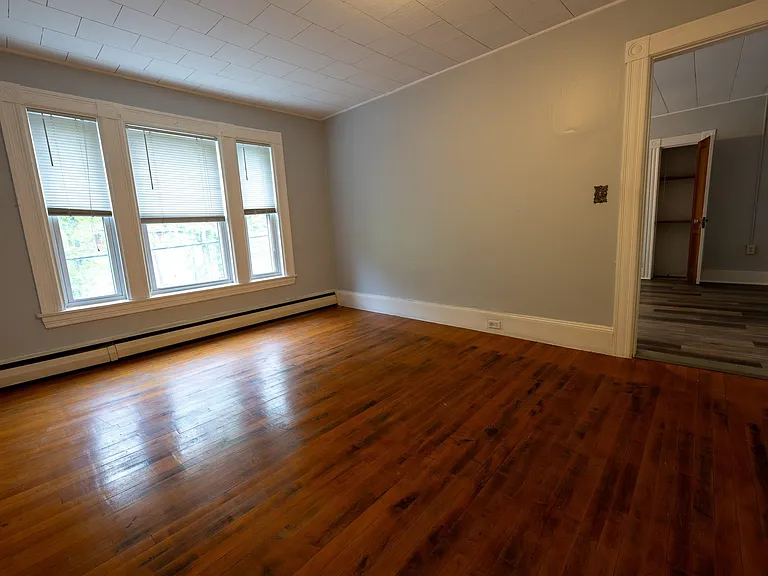 125 Tarrytown Rd #123 — Photo 13