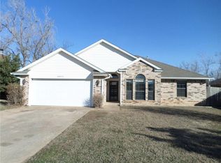 10413 Birkenhead Rd, Yukon, OK 73099