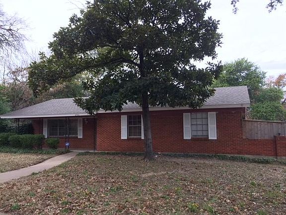 2nd image of 2501 White Oak Ln