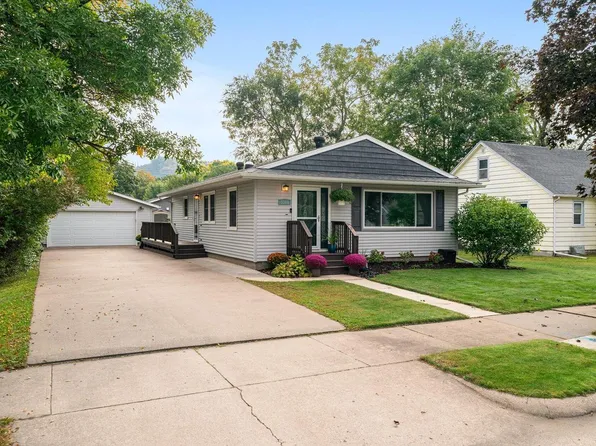 3315 26th STREET S S, La Crosse, WI 54601