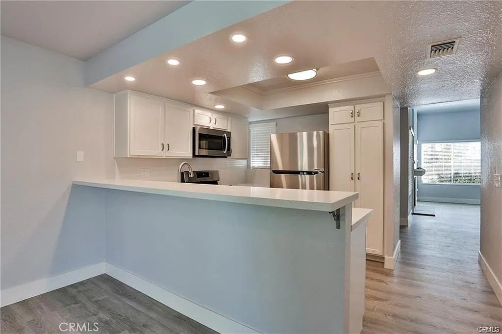 3 bed, 1501 sqft, $3,300 — Photo 4