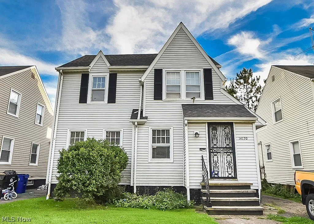 14130 Maplerow Ave photo 1