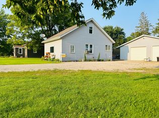 157 Brooks St S, Eden Valley, MN 55329