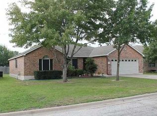 1803 Maplelawn St, Taylor, TX 76574