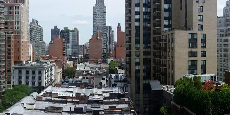 Rented by Plaza Real Estate Group | media 23