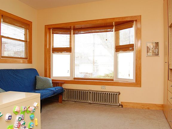 Back bedroom