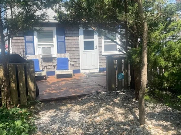174 N Shore Blvd #8, East Sandwich, MA 02537