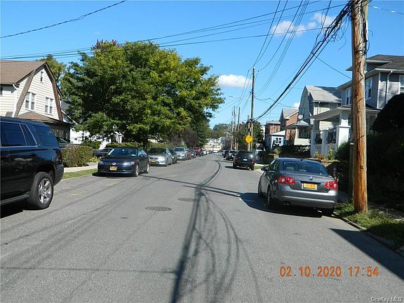 4th image of 11 Cypress St