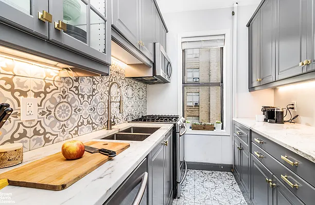 Sold by Brown Harris Stevens | media 26