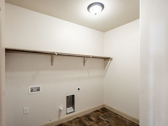 2nd image of 6607 Vanguard Rd
