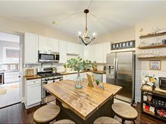 3rd image of 1019 Central Ave #I