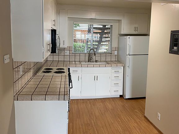 2nd image of 874 Bing Dr APT 3