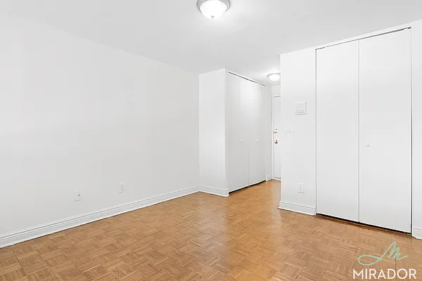 Rented by Mirador Real Estate | media 25