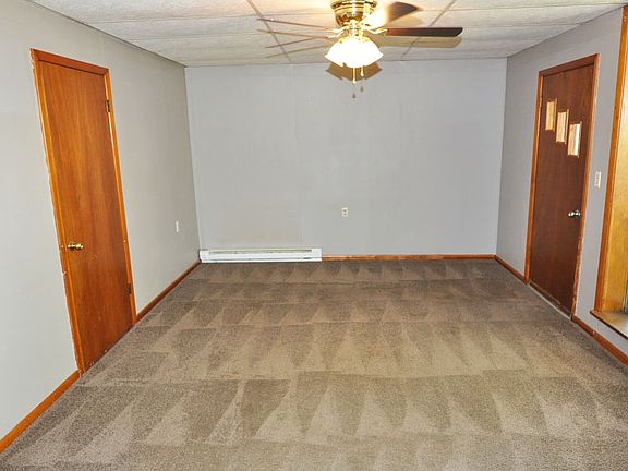 Living room 12'3" X 17'6"