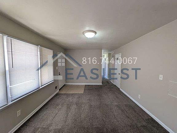 3rd image of 7118 E 111th Ter