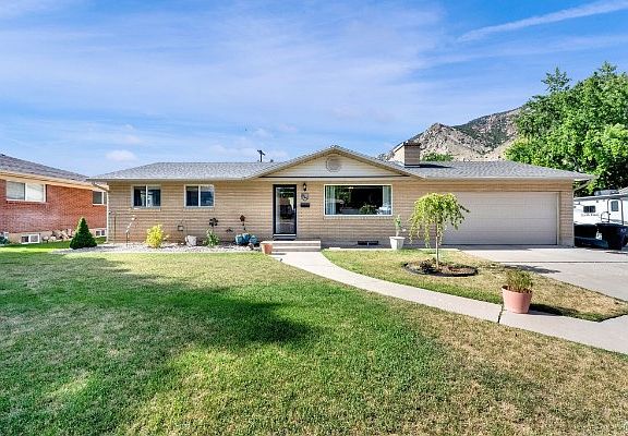 2nd image of 819 E Lindon Dr