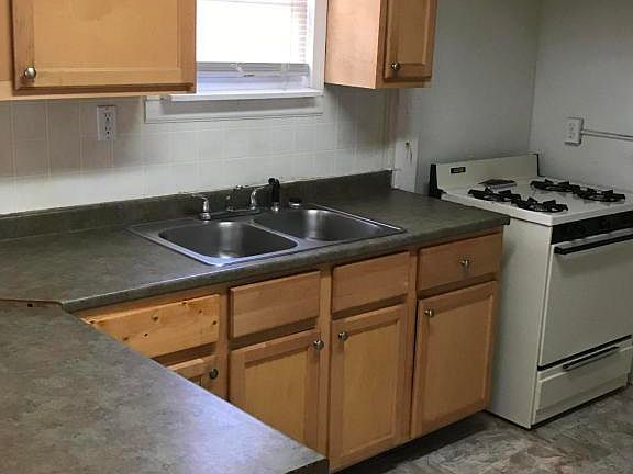 5th image of 1048 Prospect Ave SE