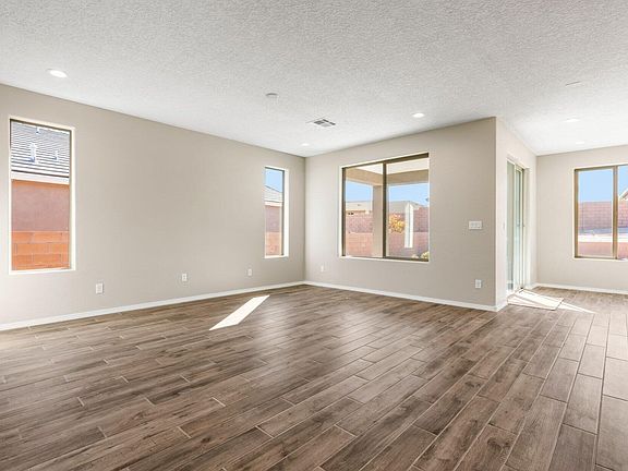 3rd image of 3027 Malaquita St SE