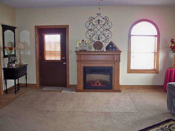 2nd image of 5595 Kiowa Dr