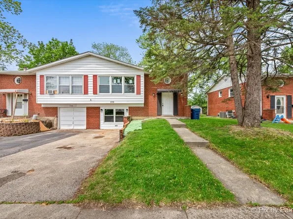 6710 Valley View Rd, Hanover Park, IL 60133