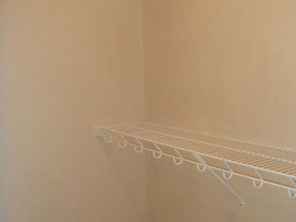 4th image of 819 Madelyn St