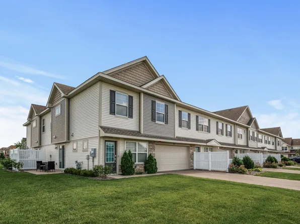 4783 Martingale Dr, Woodbury, MN 55129