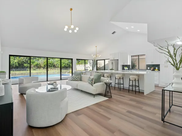 2765 Hawthorne Lane, West Palm Beach, FL 33409