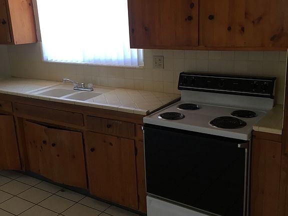 3rd image of 2120 N Treat Ave APT E