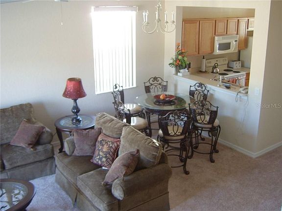 3rd image of 2633 Calabria Ave