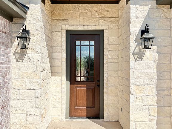 Entry way with 8' front door