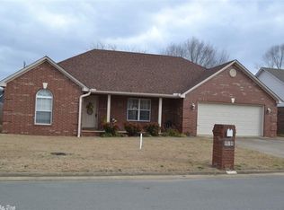 304 Crain Dr, Searcy, AR 72143