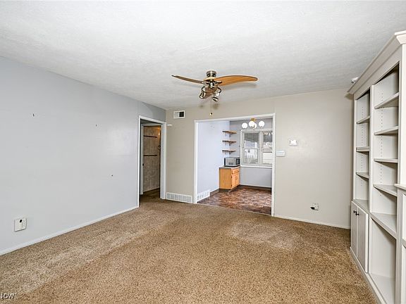 5th image of 14314 Ledgewood Ave