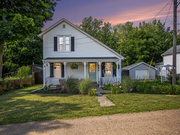 330 W Ml, Athens, MI 49011