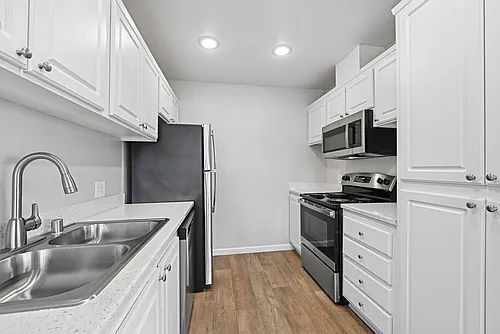 South Coast Racquet Club Photo 1
